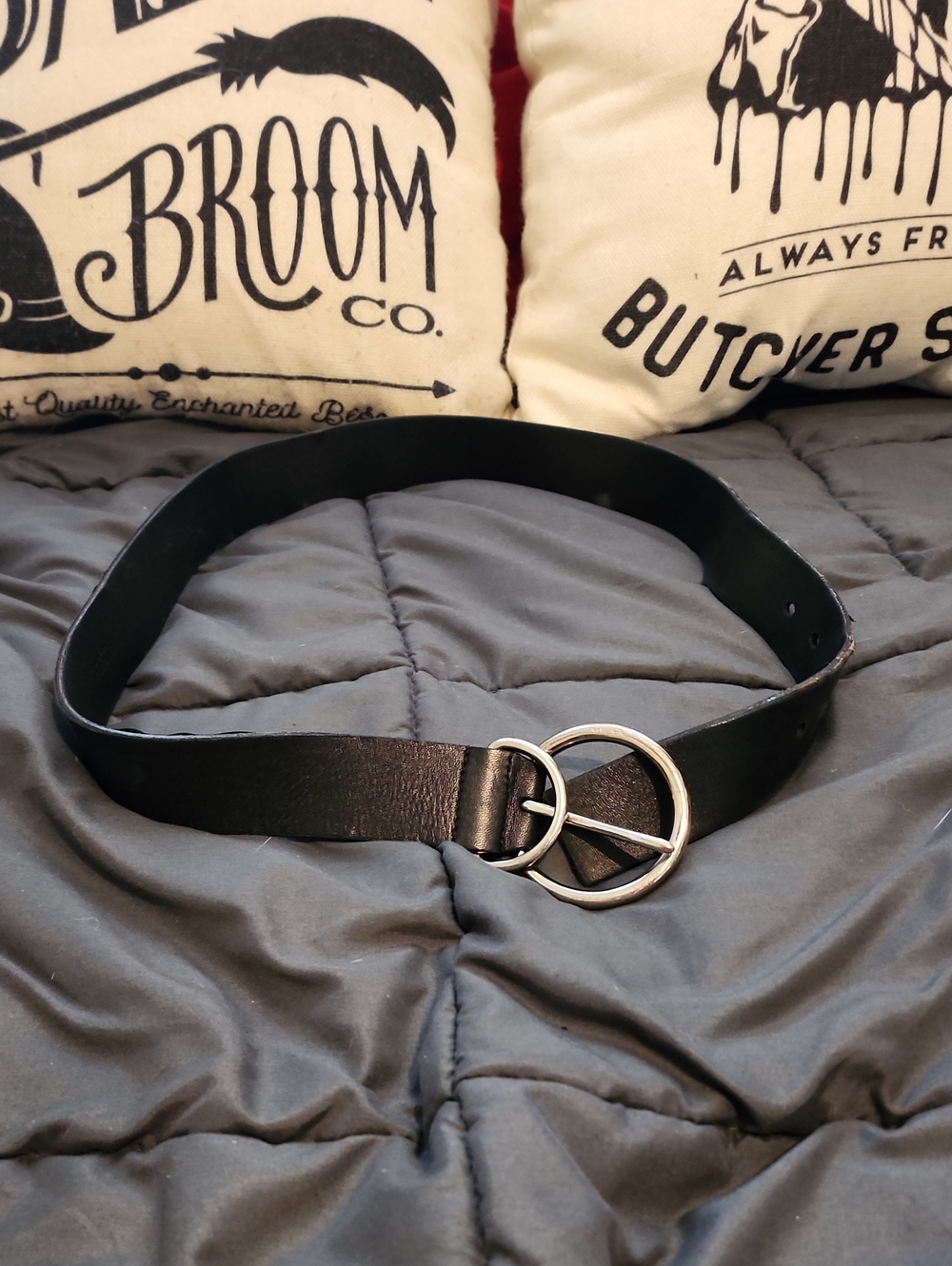 Authentic PRADA Black Leather Buckle Belt Size Medium Italy CUTE!
